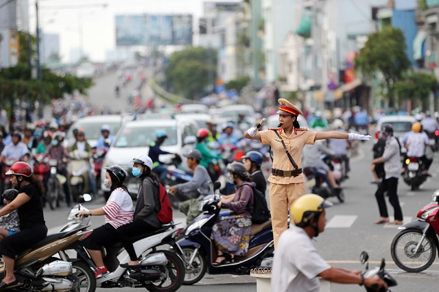 Tuyên truyền đảm bảo an toàn giao thông dịp nghỉ lễ 30/4 – 1/5