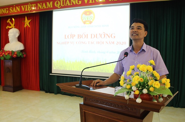 Ảnh: Đ/c Đinh Hồng Thái - TUV, Chủ tịch Hội Nông dân tỉnh phát biểu        khai mạc hội nghị
