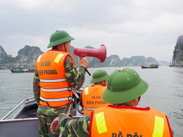 Bộ đội Biên phòng đã thông báo, kiểm đếm cho 44.915 tàu/242.484 lao động của các địa phương từ Quảng Bình đến Bình Thuận.