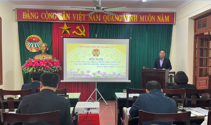 Đồng chí Nguyễn Minh Lộc - Phó chủ tịch HND tỉnh phát biểu tại hội nghị..