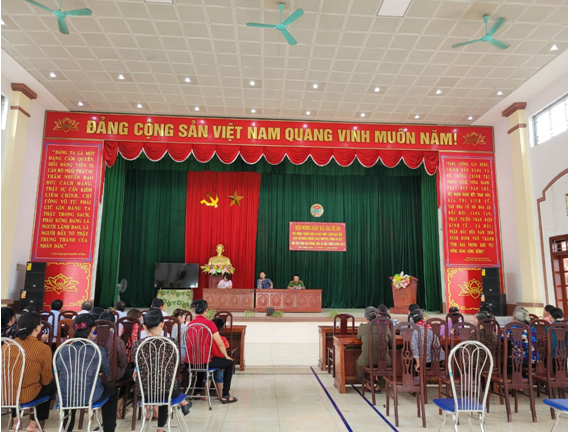 Quang cảnh hội nghị đối thoại, Hội Nông dân xã Gia Xuân (Gia Viễn).